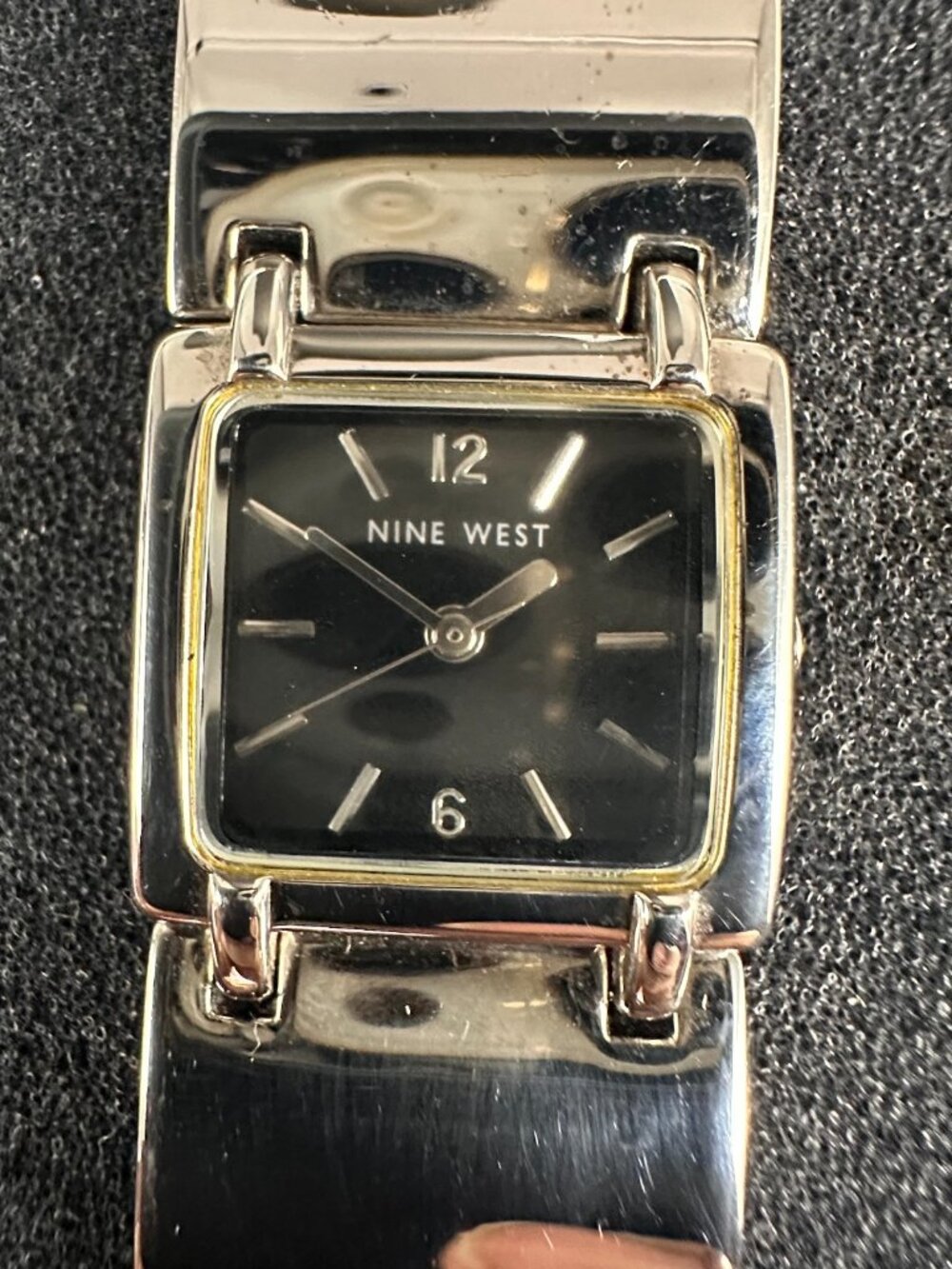 3/$30 Nine West Watch Women Silver Tone Black Dial Panel Bracelet 6.5"